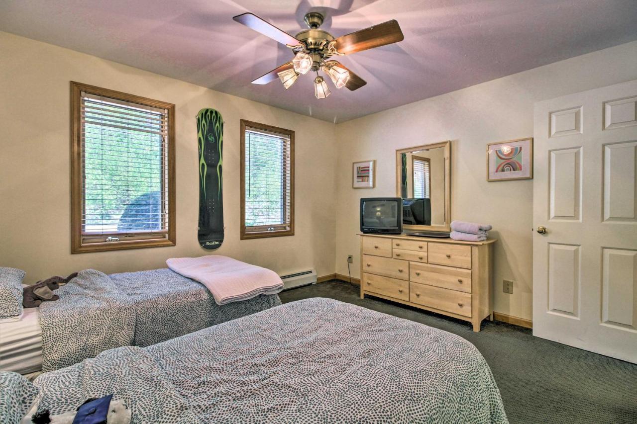 Timber Creek Townhome With 2 Decks And Mtn Views! West Dover Exteriör bild