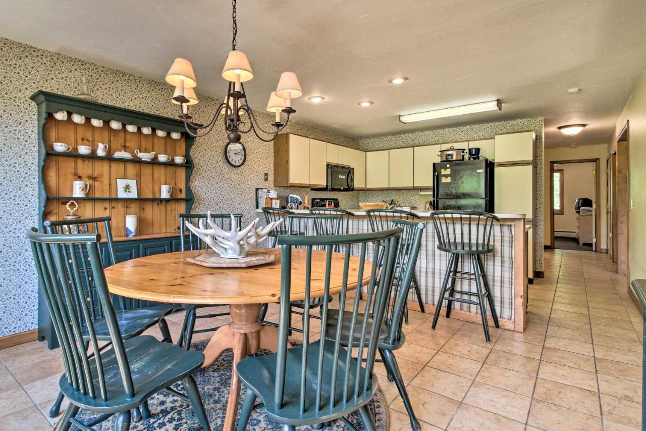 Timber Creek Townhome With 2 Decks And Mtn Views! West Dover Exteriör bild