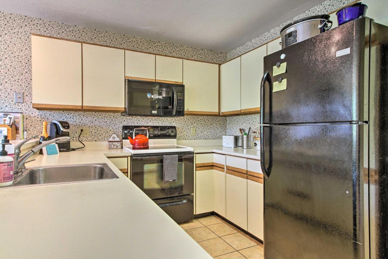 Timber Creek Townhome With 2 Decks And Mtn Views! West Dover Exteriör bild