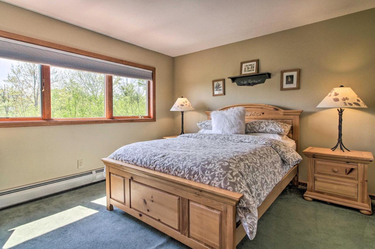 Timber Creek Townhome With 2 Decks And Mtn Views! West Dover Exteriör bild